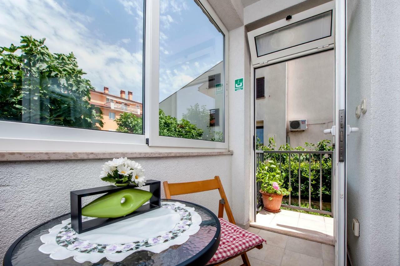 Happy Hours Rovinj Bagian luar foto