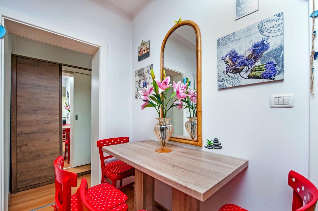 Happy Hours Rovinj Bagian luar foto